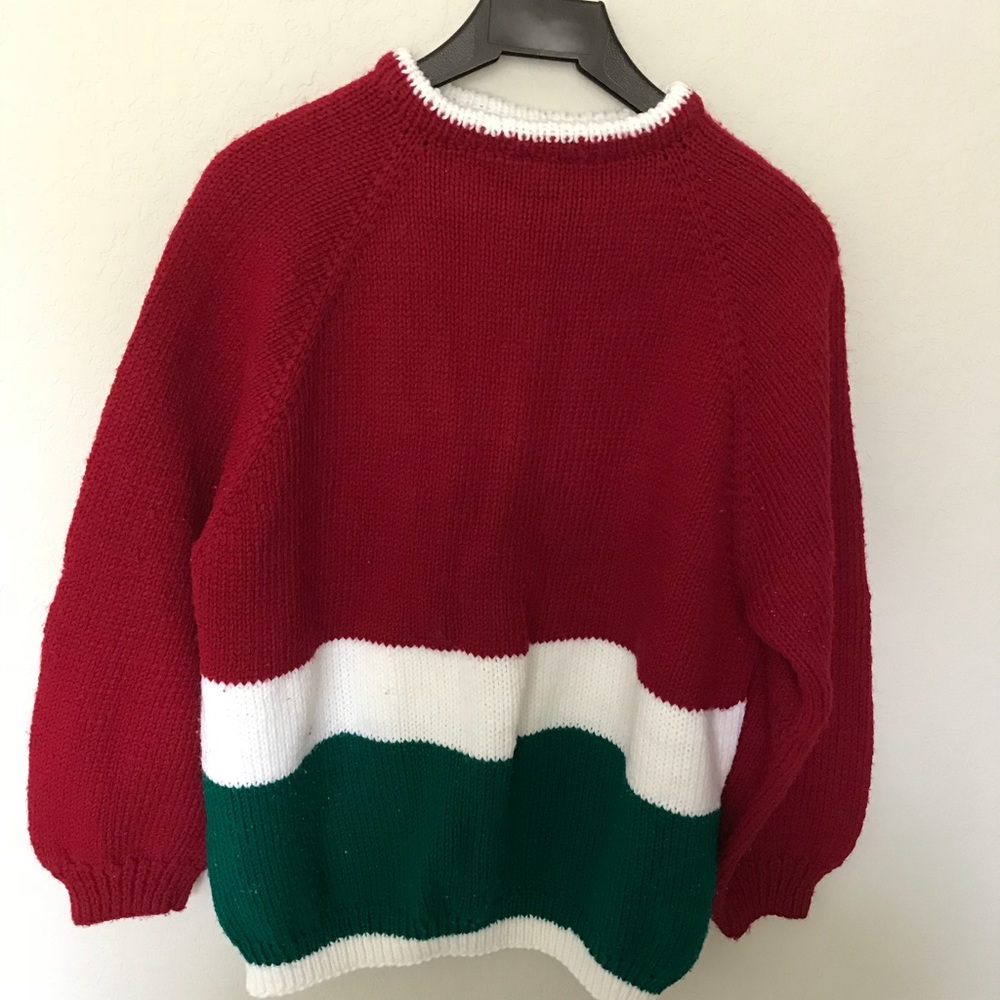 Men's small or ladies large hand knit sweater